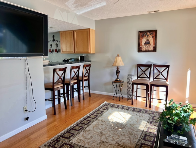 Building Photo - 864 E Sherwood Hills Dr Rental