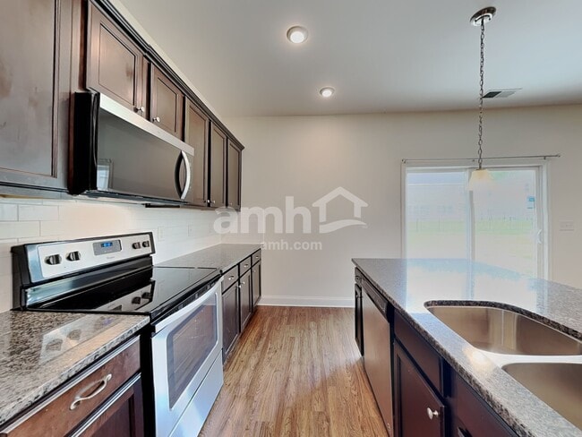 Photo - 112 Pullen Dr