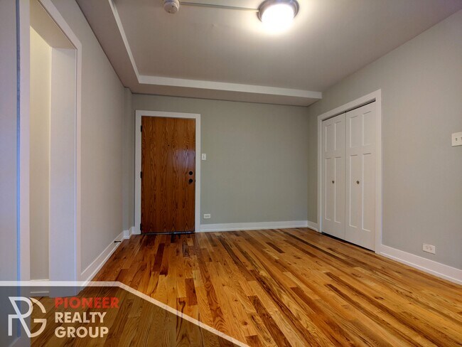 Photo - 535 W Arlington Pl Unit 305