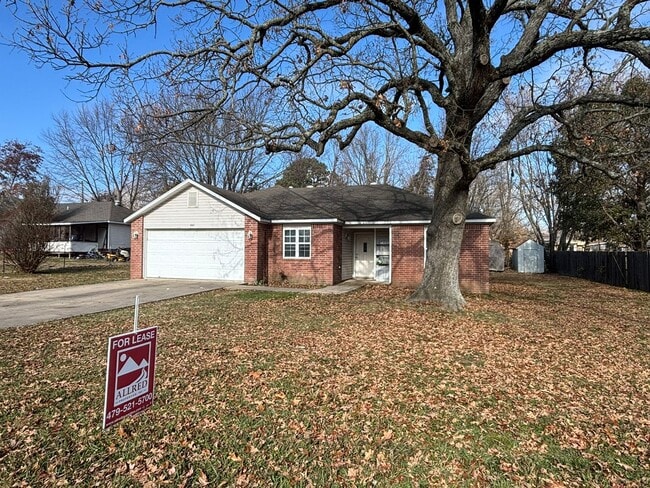 Photo - 3 Bedroom 2 Bathroom House for Rent in Lincoln, Arkansas!