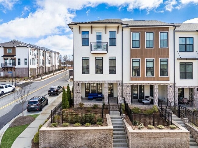 Building Photo - 110 Downing Dr