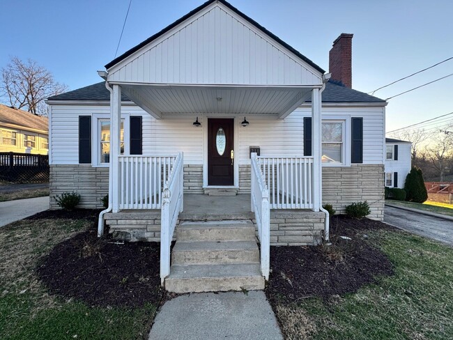 Building Photo - 211 Langford Ct