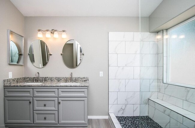 Photo - 3948 E Stanford Ave