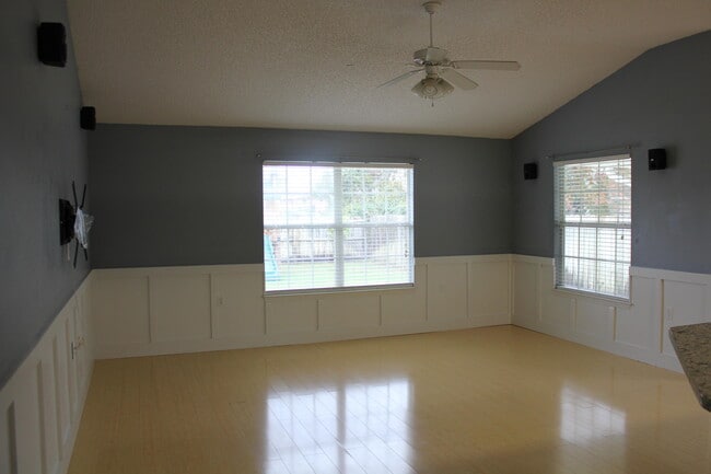 Photo - 6476 Sailport Cove