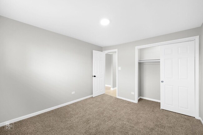 Photo - 6921 S Cornell