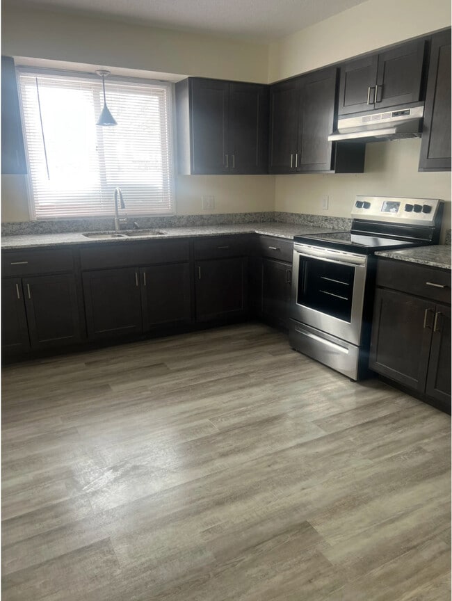 Photo - Parkview Apartments