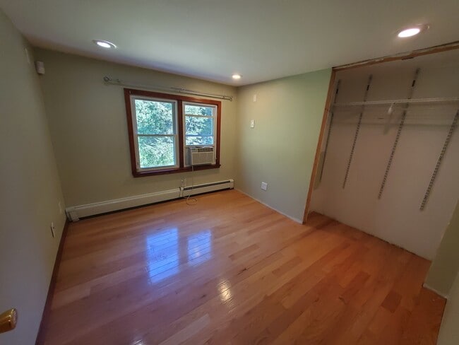 Photo - 23 N Maple St