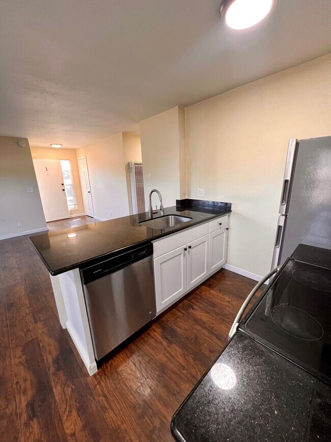 Photo - 2 Bed 1 Bath Condo in Martinez
