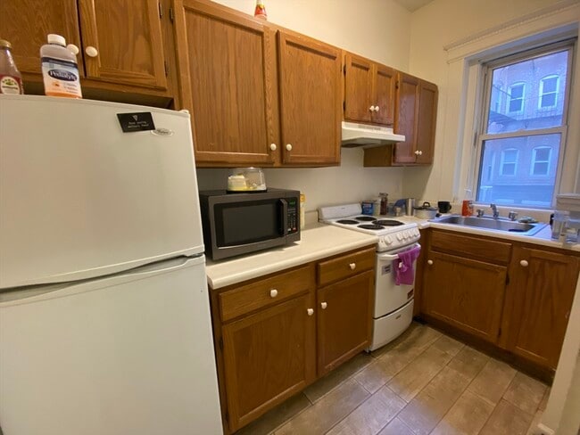 Building Photo - 331 Huntington Ave Unit 37