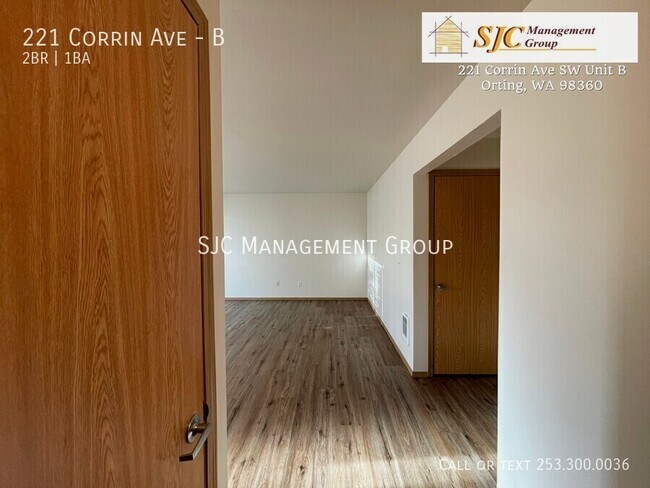 Photo - 221 Corrin Ave NW Unit B