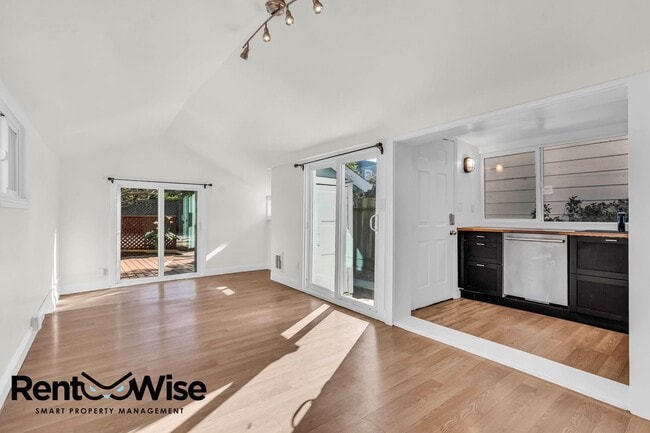 Photo - 4525-4529 Irving St. SF Unit 4529 Irving St