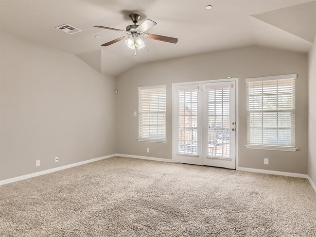 Photo - 3101 Davis Ln Unidad 9301