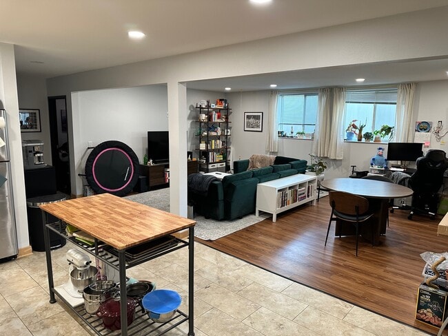 Photo - 137-141 N Franklin St