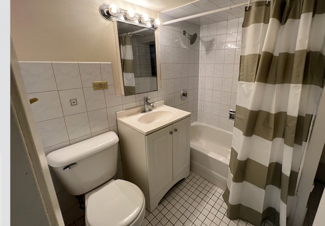 Photo - 4354 W Roscoe St Unidad g