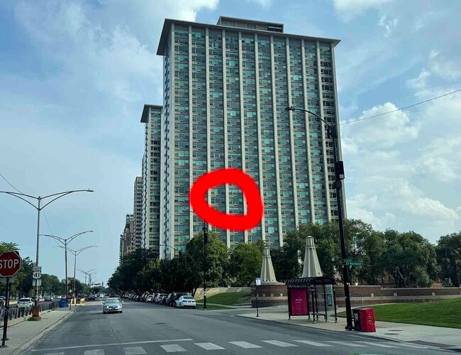 Building Photo - 3600 N Lake Shore Dr