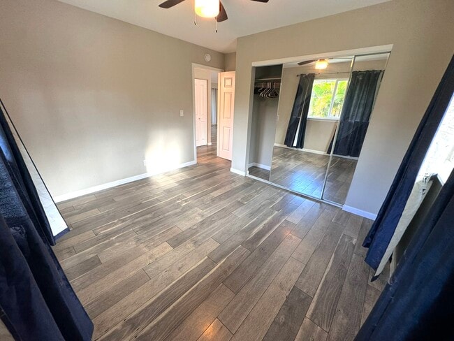 Photo - 15-2067-2067 28th Ave