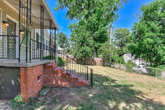 Photo - 3210 York Dr