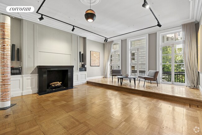 Building Photo - 4 E 81st St Rental