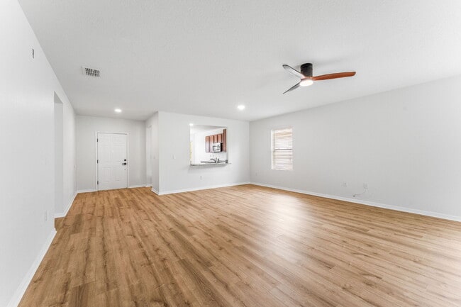Photo - Charming 3 Bed, 2 Bath with Scenic Views i...