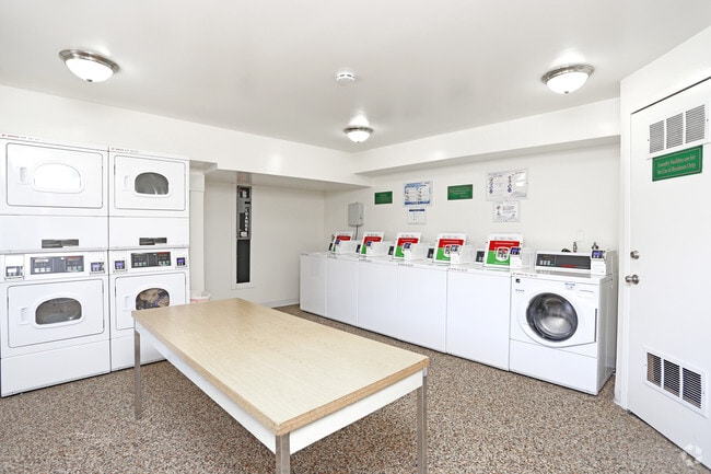 Moorpark Garden Apartments