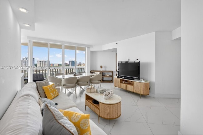 Photo - 1000 E Island Blvd Unit 1410