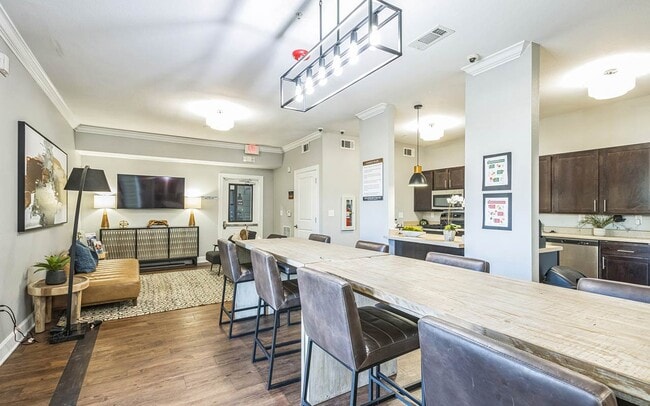 Villas at Colt Run Apartments