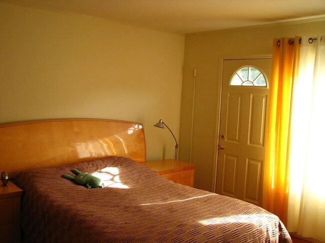 Photo - 2034 33rd Ave Unidad 2bdr2bath spacious flat