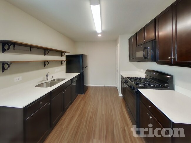 Photo - 5668 McClelland St