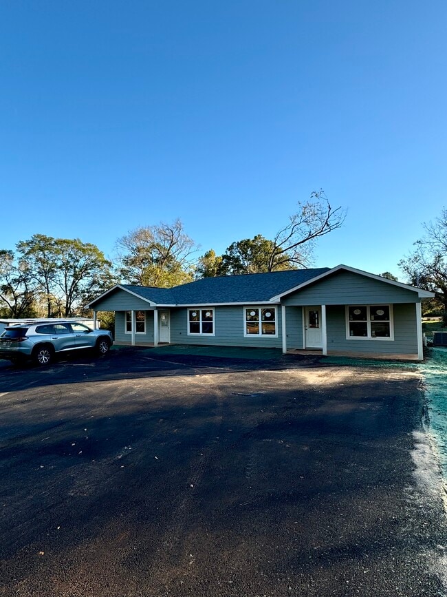 Building Photo - 203 Crestview Unit 197 A Rental
