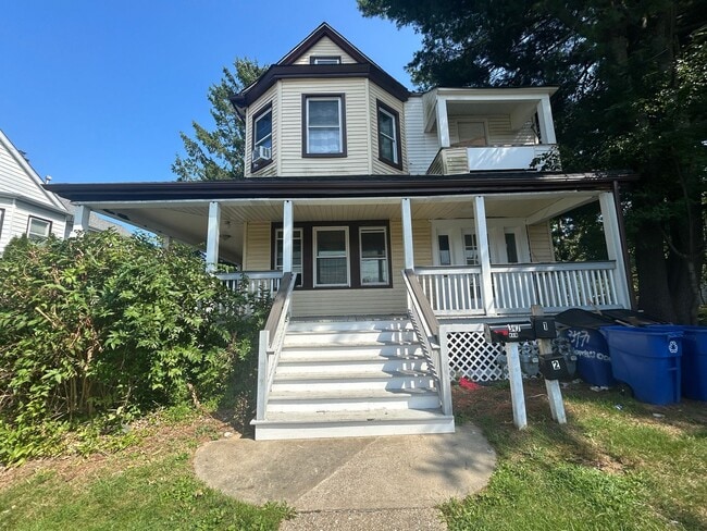Building Photo - 347 Norwood Ave Unit 3 Rental