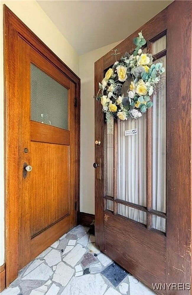 Photo - 95 Rand Ave Unit Upper