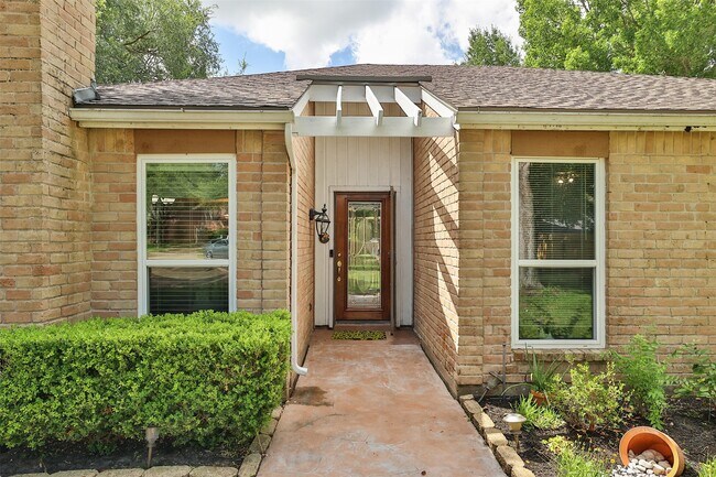 Photo - 8102 Tall Firs Ln