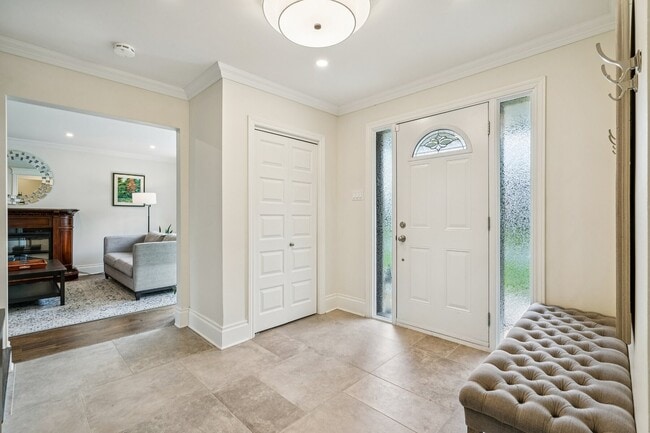 Photo - 244 Av. Bolton