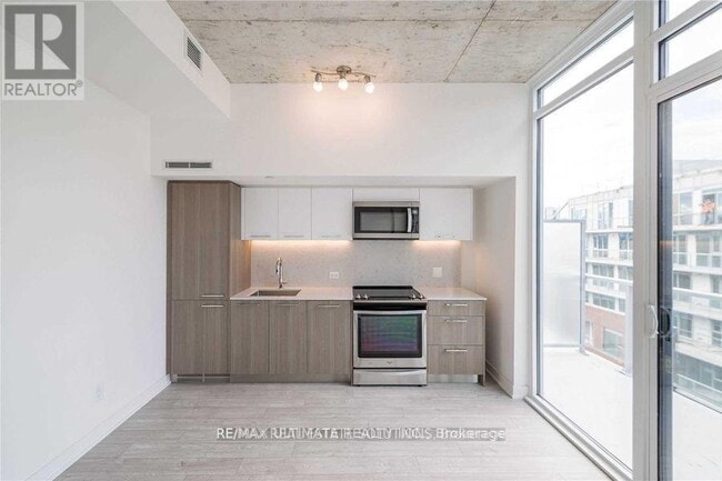 Photo - 15 Baseball Pl Unit 920