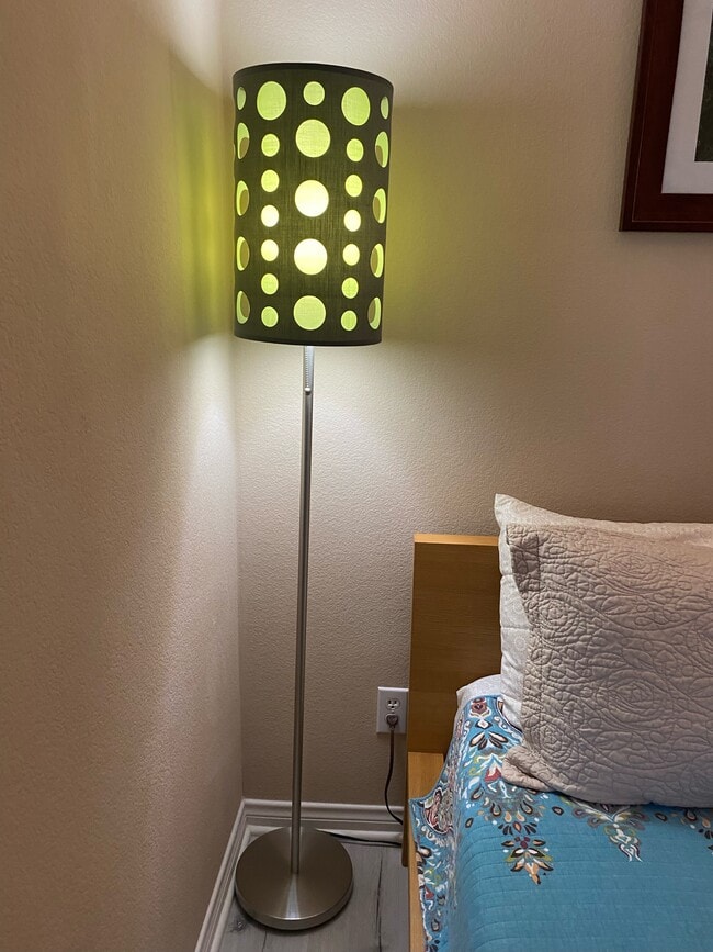 Iluminación para lectura y ambiente - 835 Alta Rdg