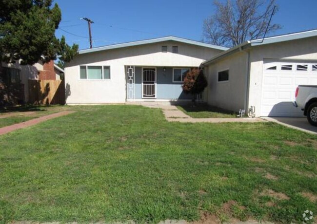 Building Photo - 502 Cedar St Rental