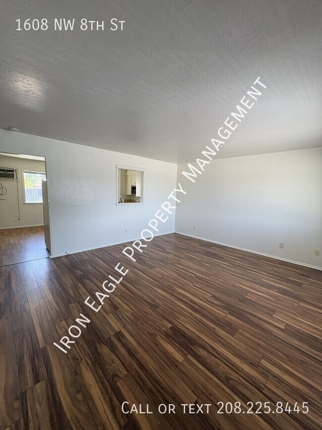 Photo - 1608 8th St NW