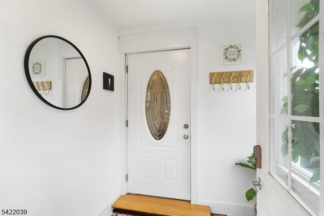 Photo - 60 Searing St