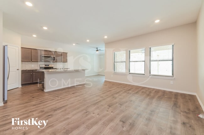 3370 Everly Dr