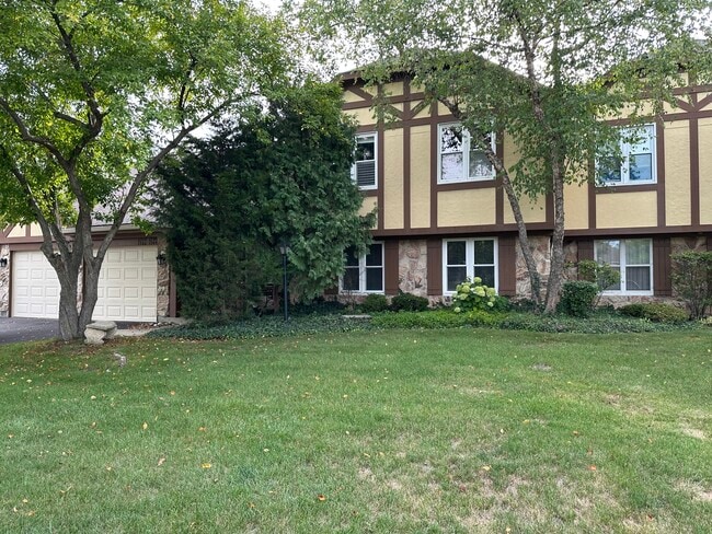 Building Photo - 1304 N Streamwood Ln Unit 309 Rental