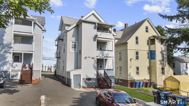 Photo - 180 Curtis St Unit 3