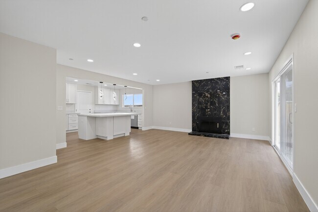 Photo - 7898 Fiesta Ln