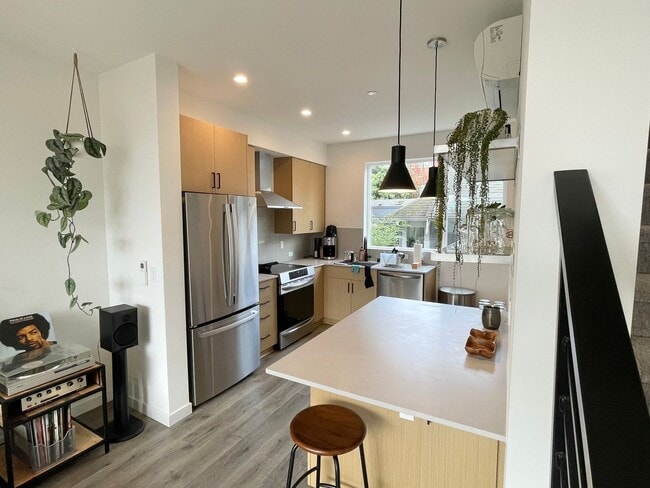 Photo - 4-Star Green Built 3-bed, 2 bath Modern Townhome with Views!