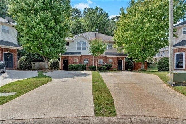 Photo - 1543 Springleaf Cove SE