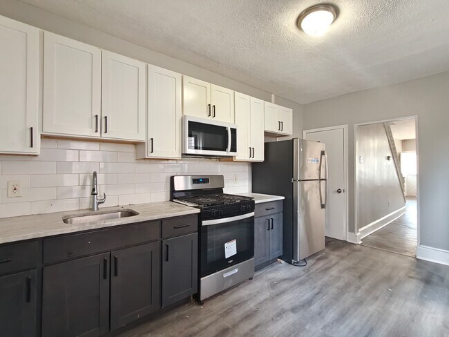 Building Photo - 9 Randall Ave