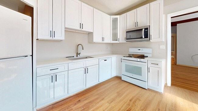 Building Photo - 12 Lyman St Unit 1