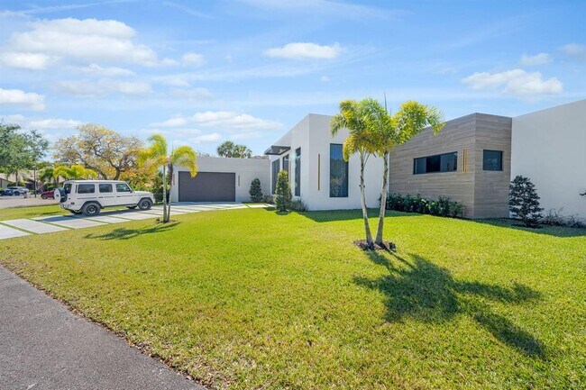 Photo - 1000 SW 93rd Ave