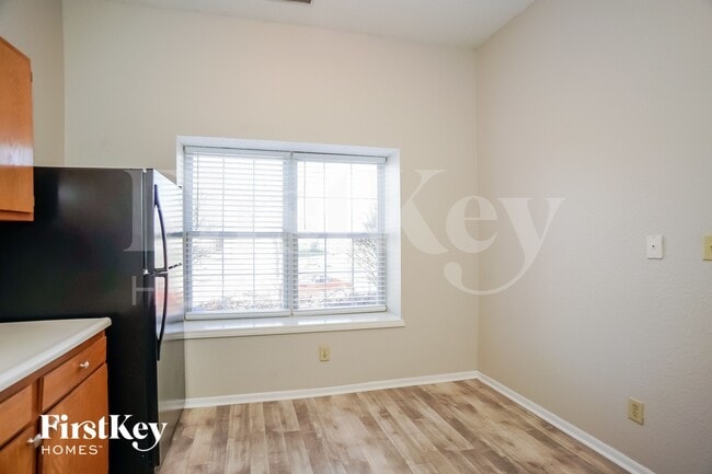 Photo - 1435 Blue Brook Way