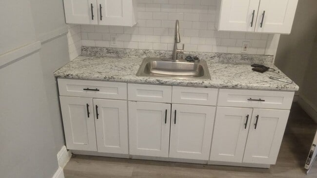 Photo - 441 Eddy Rd Unit 12206 Locke Ave