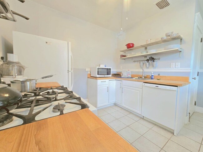 Photo - 1201 Woodward Ave